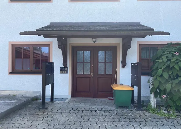 Alpenjuwel Lägenhet *